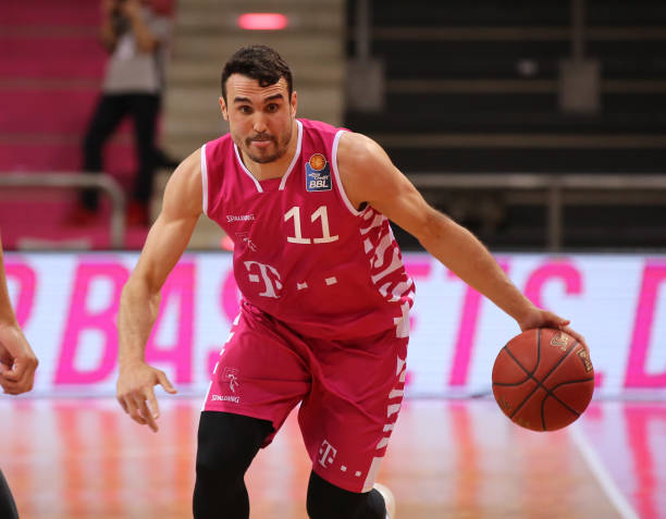 的中场掌控 的中场掌控